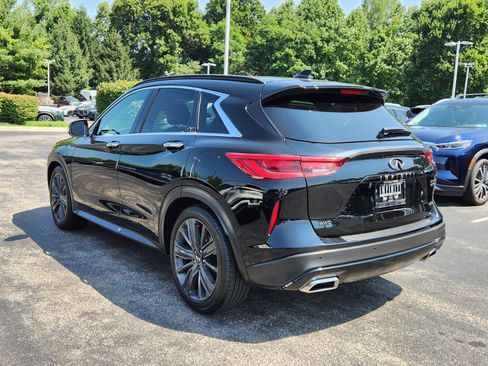 Used 2020 INFINITI QX50 Essential w/ Edition 30 Package AWD/4WD image 3