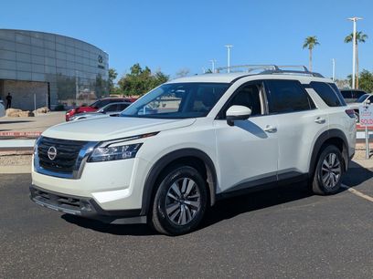 Certified 2022 Nissan Pathfinder SL