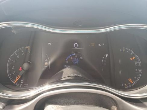 Used 2018 Jeep Grand Cherokee Overland AWD/4WD image 25