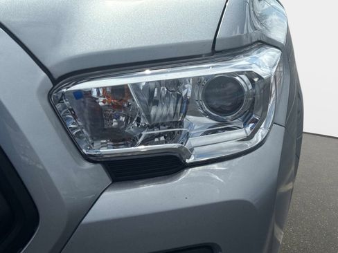 Used 2023 Toyota Tacoma SR image 9