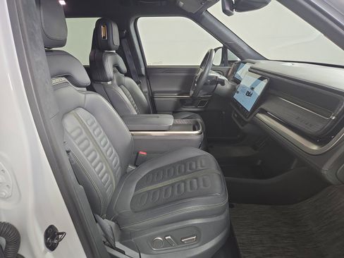 Used 2023 Rivian R1S Adventure AWD/4WD image 24