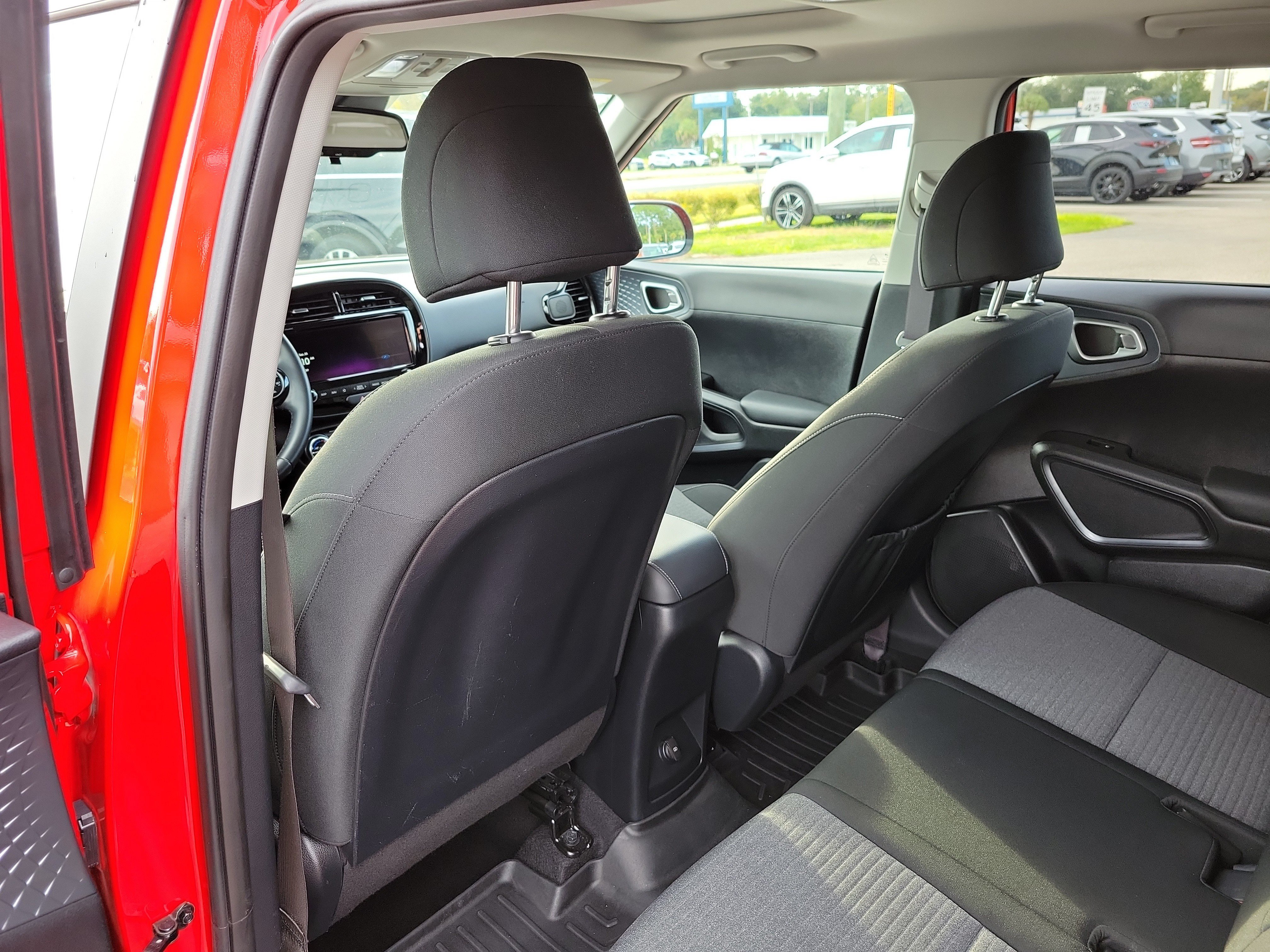 Used 2022 Kia Soul EX FWD image 16