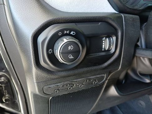 Used 2025 Jeep Gladiator Sport AWD/4WD image 36