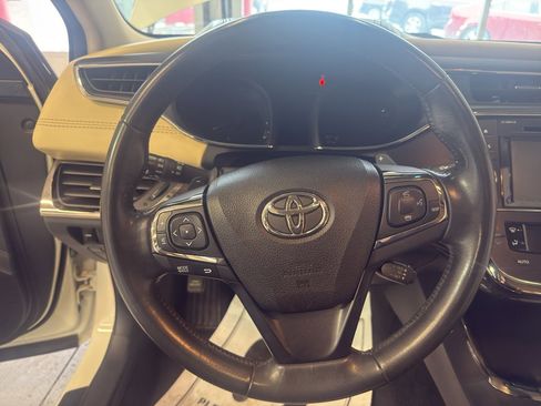 Used 2015 Toyota Avalon XLE Touring image 17