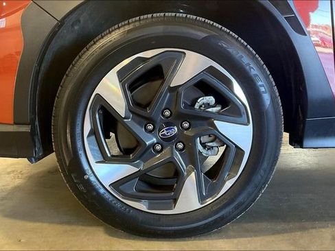 Used 2025 Subaru Crosstrek 2.5i Limited AWD/4WD image 9