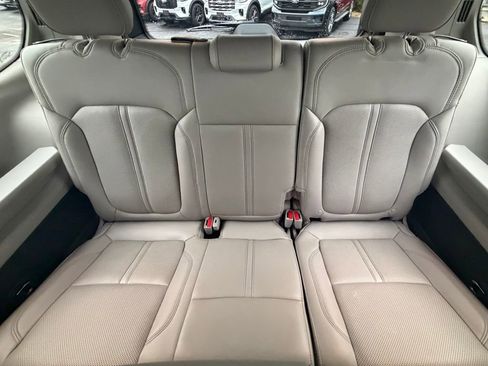 Used 2024 Jeep Wagoneer Series II w/ Flexible Seating Group AWD/4WD image 14