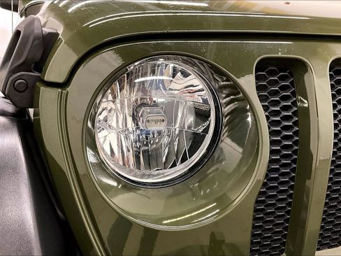 Used 2021 Jeep Wrangler Unlimited Sport AWD/4WD image 31