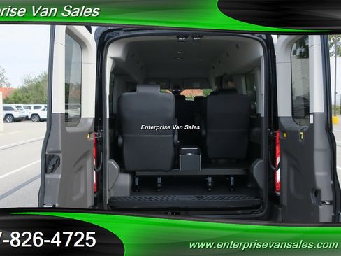 Used 2023 Ford Transit 350 XLT image 5