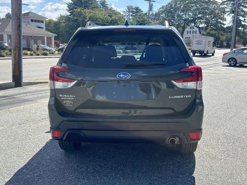 Used 2024 Subaru Forester Limited image 4