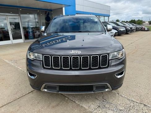 Used 2017 Jeep Grand Cherokee Limited AWD/4WD image 8
