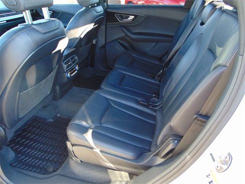 Used 2017 Audi Q7 3.0T Premium Plus image 21