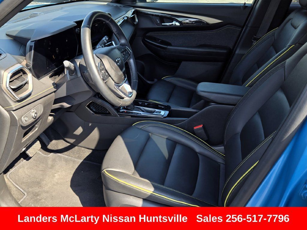 Used 2025 Chevrolet TrailBlazer ACTIV w/ Driver Confidence Package AWD/4WD image 17