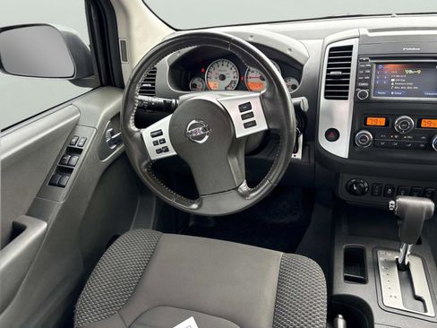 Used 2019 Nissan Frontier PRO-4X image 13