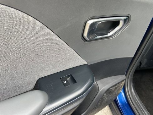 Used 2025 Kia K4 EX image 43