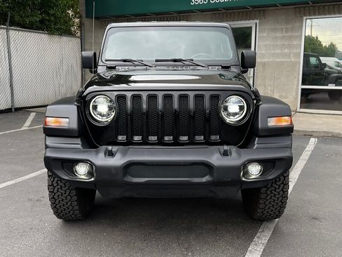 Used 2020 Jeep Wrangler Unlimited Sport AWD/4WD image 2