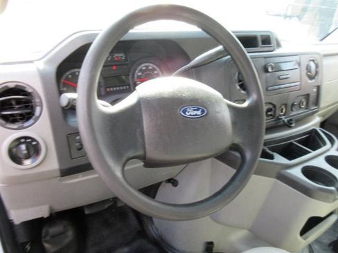 Used 2019 Ford E-450 and Econoline 450 Super Duty w/ Exterior Upgrade Package image 9