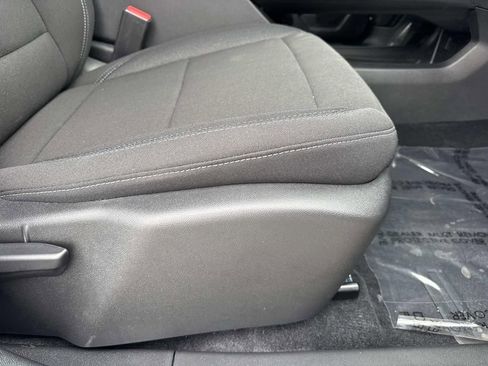 Used 2026 Chevrolet Equinox EV LT w/ Comfort Package FWD image 12