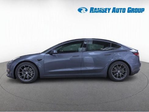 Used 2022 Tesla Model 3 Long Range AWD/4WD image 6