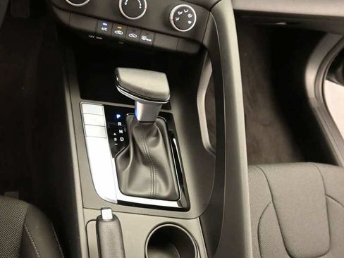 New 2026 Hyundai Elantra SE FWD image 20