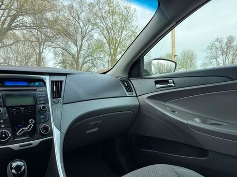 Used 2013 Hyundai Sonata GLS w/ Popular Equipment Pkg image 10