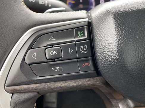 Certified 2023 Jeep Grand Cherokee Limited AWD/4WD image 16