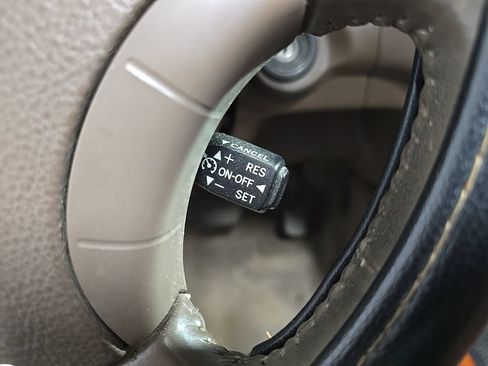 Used 2004 Toyota Tundra Limited RWD image 32