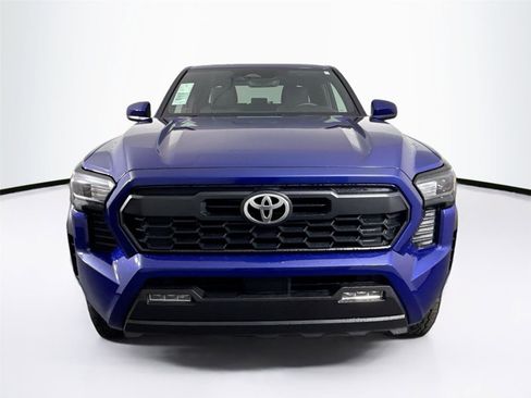 Certified 2024 Toyota Tacoma TRD Off-Road AWD/4WD image 3