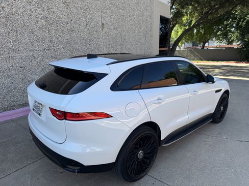 Used 2018 Jaguar F-PACE Premium AWD/4WD image 3