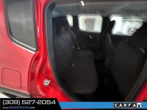 Used 2021 Jeep Renegade Latitude AWD/4WD image 7