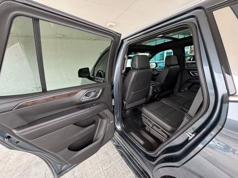 Used 2021 Chevrolet Tahoe LT w/ LT Signature Package RWD image 20