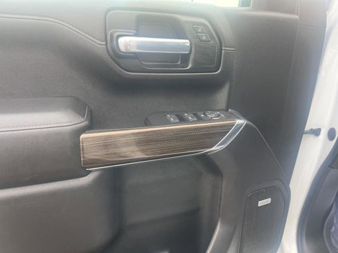 Used 2021 Chevrolet Silverado 1500 LT Trail Boss w/ Convenience Package II image 23