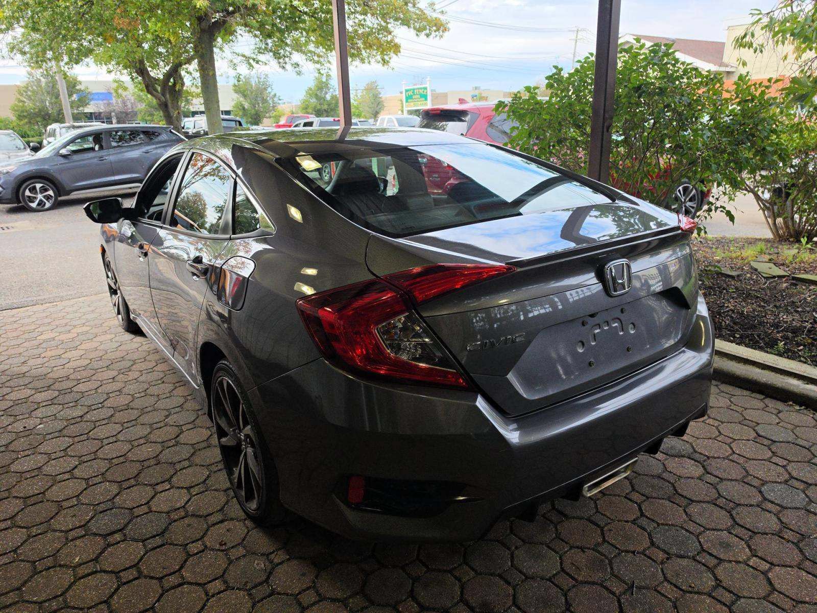 Used 2019 Honda Civic Sport image 2