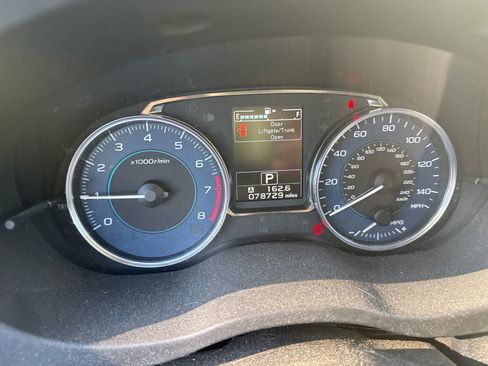 Used 2015 Subaru Crosstrek 2.0i Limited AWD/4WD image 10