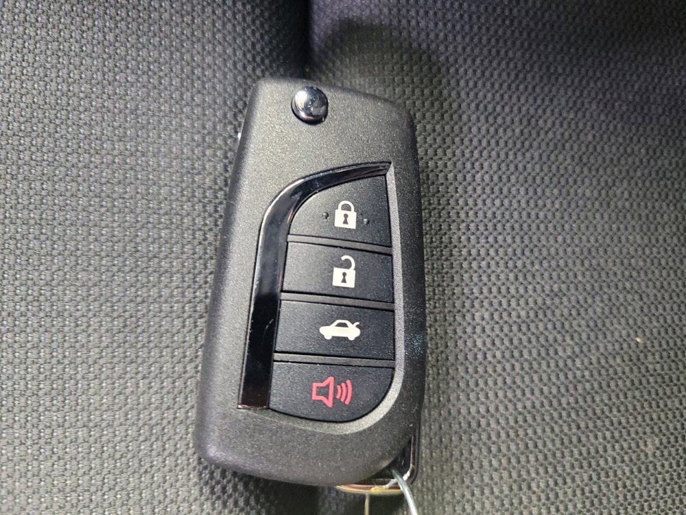 Used 2023 Toyota Corolla LE FWD image 32