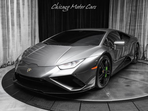 Used 2022 Lamborghini Huracan EVO RWD image 2