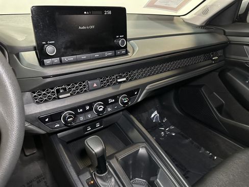 Used 2024 Honda Accord EX image 28