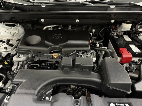 Used 2022 Toyota RAV4 XLE Premium AWD/4WD image 41