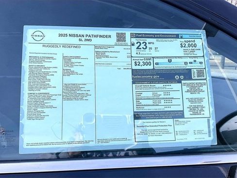 New 2025 Nissan Pathfinder SL image 12