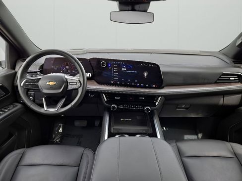 Used 2025 Chevrolet Tahoe LT AWD/4WD image 22