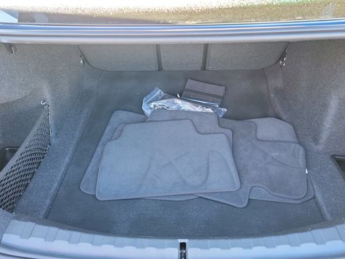 Certified 2025 BMW 330i Sedan image 7