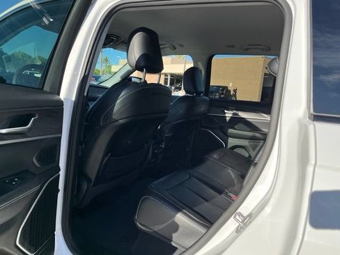 Used 2023 Jeep Grand Cherokee Limited AWD/4WD image 13