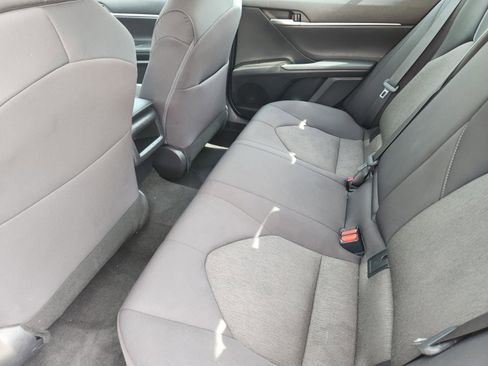 Used 2023 Toyota Camry LE image 30