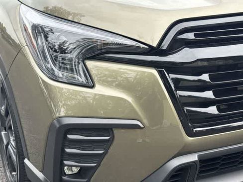 Certified 2025 Subaru Ascent Bronze Edition AWD/4WD image 11