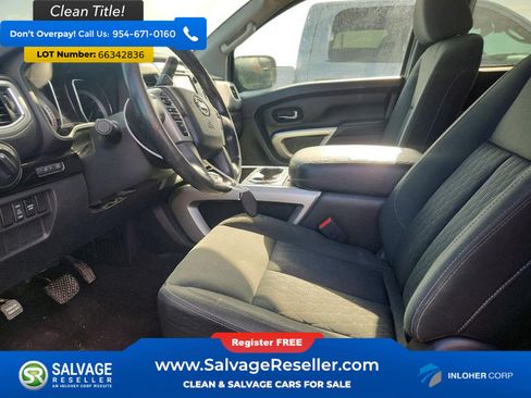 Used 2018 Nissan Titan SV w/ SV Convenience Package RWD image 9