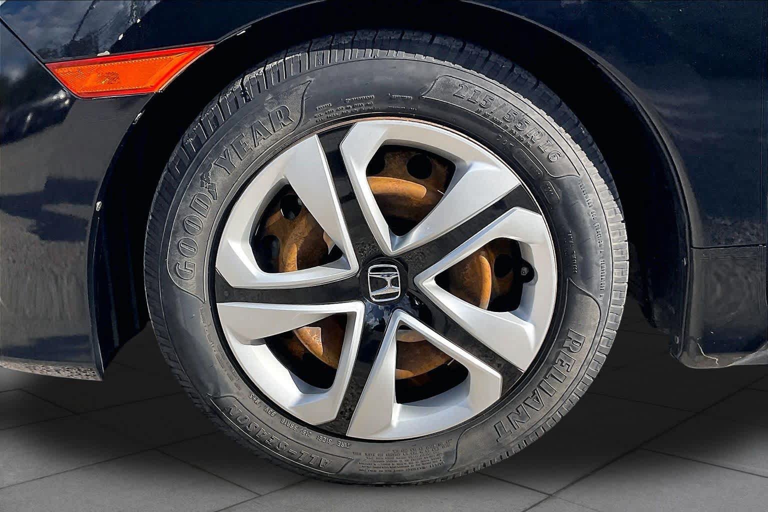 Used 2018 Honda Civic LX image 11
