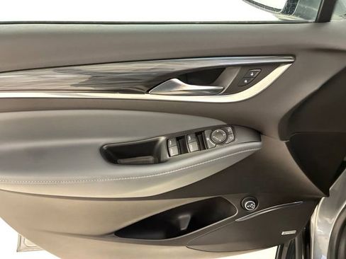 Used 2021 Buick Enclave Essence w/ Sound and Sites Package image 13