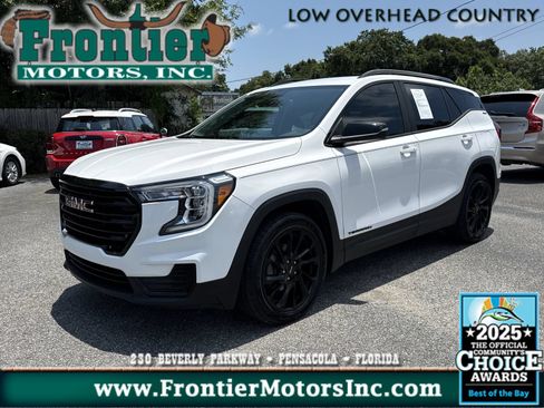 Used 2023 GMC Terrain SLE w/ Driver Convenience Package FWD image 1