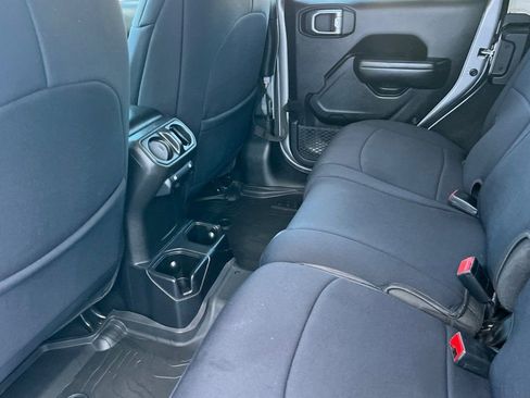 Used 2020 Jeep Wrangler Unlimited Sport S AWD/4WD image 9