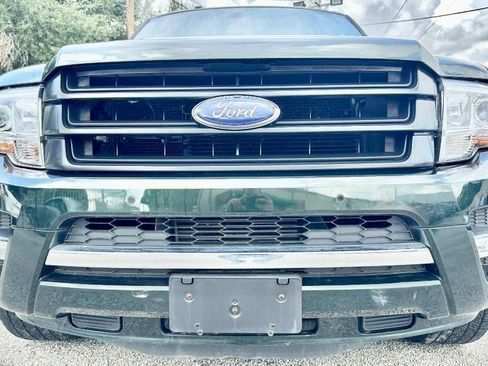 Used 2016 Ford Expedition Limited image 2