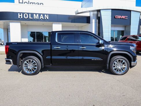 Used 2024 GMC Sierra 1500 SLT w/ SLT Premium Package AWD/4WD image 2